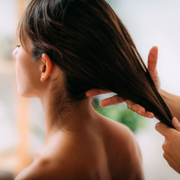 Shampoing solide enrichi en huile de brocoli