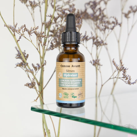 Comment appliquer un sérum hydratant pour maximiser son efficacité en 3 gestes