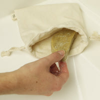 Une pochette à savon en toile de coton à laver facilement en machine et transporter dans tous ses déplacements