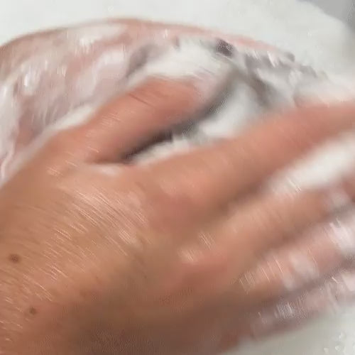 Utilisation savon de rasage solide comme avant