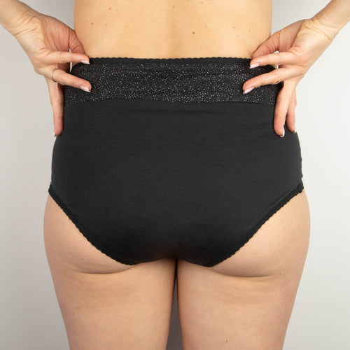 Shorty menstruel taille haute comme avant