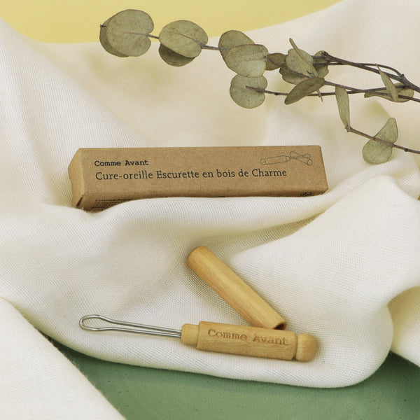 cure oreille en bois escurette