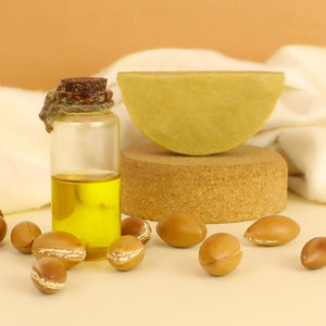 Huile d'argan dans notre shampoing qui nourrie la fibre capillaire