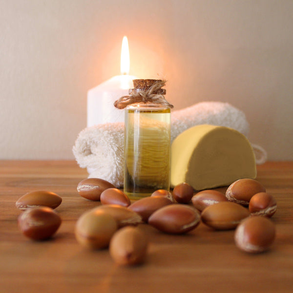 Huile d'argan dans notre shampoing qui nourrie la fibre capillaire