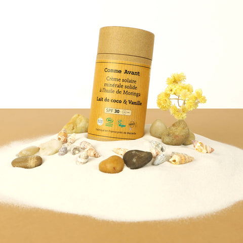 Renouveler sa crème solaire solide sur maquillage : la technique du pain sans abîmer son teint