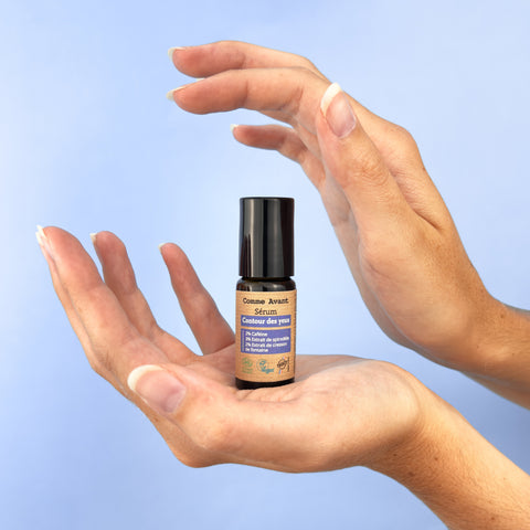 Les bienfaits des ingrédients naturels : focus sur les extraits de plantes et leurs effets sur la peau délicate du contour des yeux