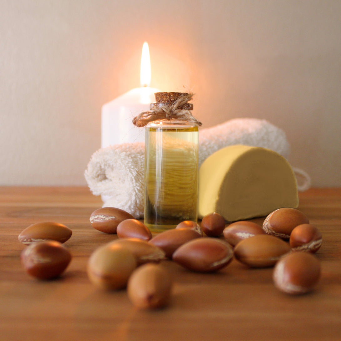 Huile d'argan dans notre shampoing qui nourrie la fibre capillaire 