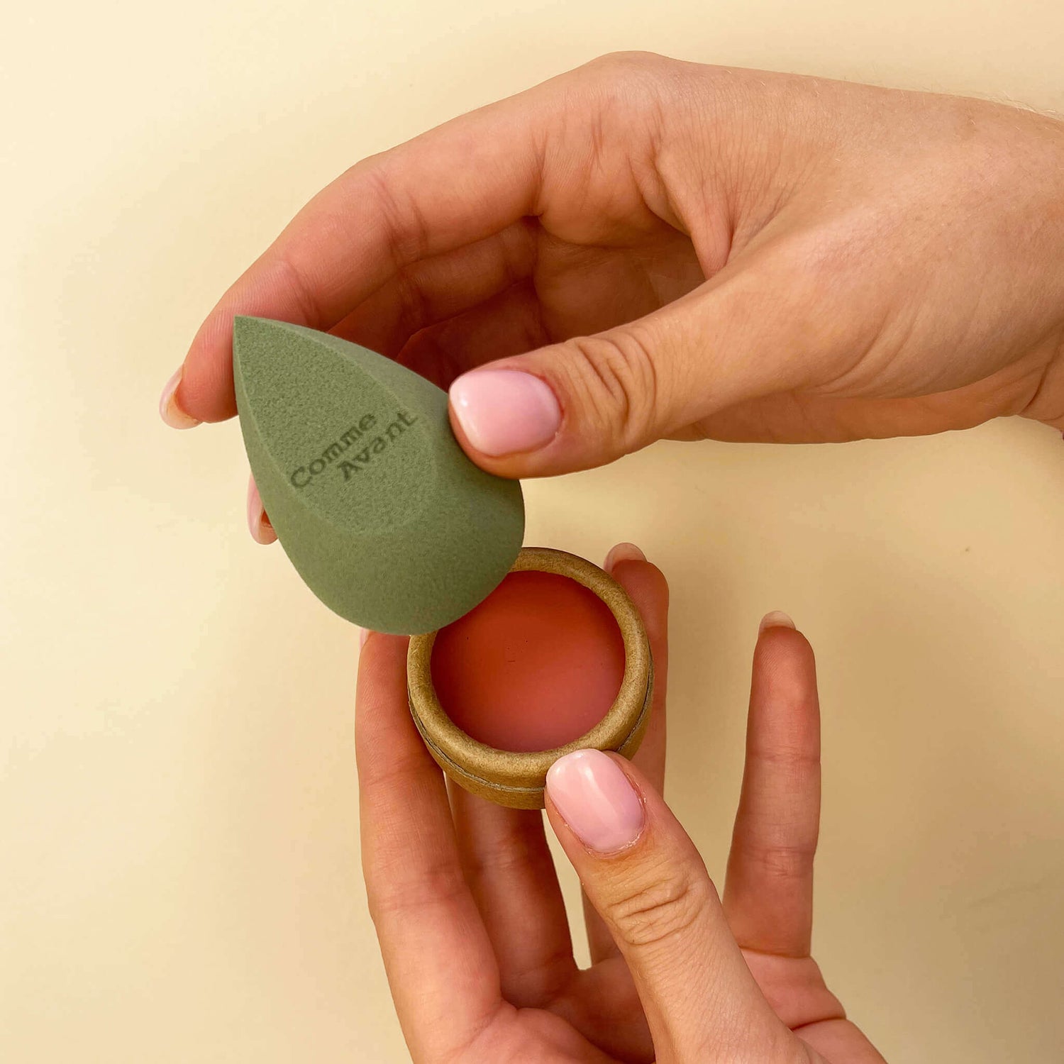 Éponge de maquillage biosourcée
