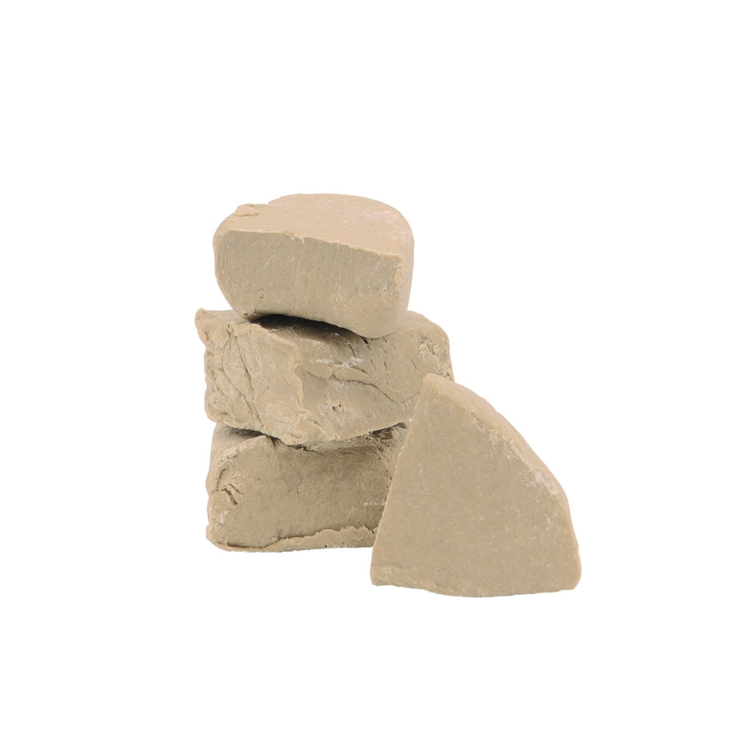 Chutes de shampoing à l'huile de noisette