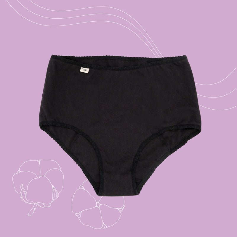 shorty menstruel comme avant fabriqué dans un atelier à la main près de marseille