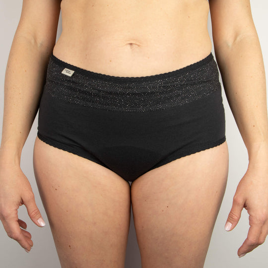 Shorty menstruel taille haute comme avant