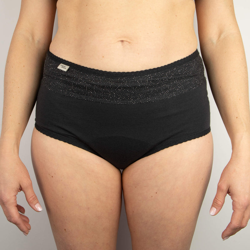 Shorty menstruel taille haute comme avant